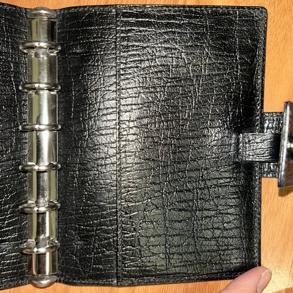 Authentic Gucci ✨Super Rare✨ Leather Agenda